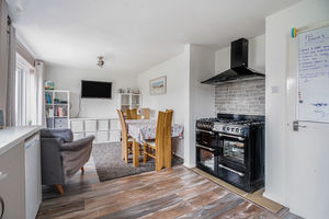 Kitchen/Diner- click for photo gallery